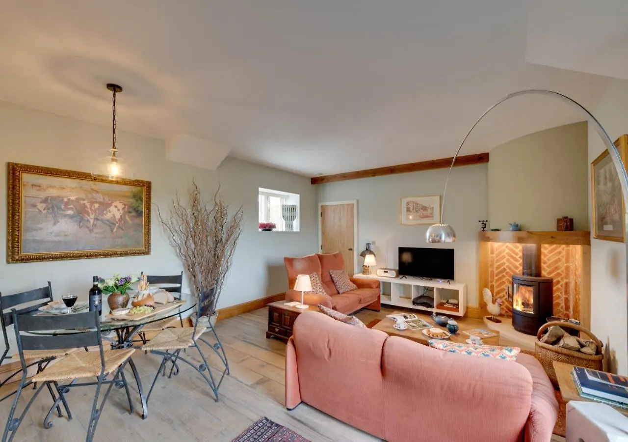 Terrace Barn Villa West Tanfield